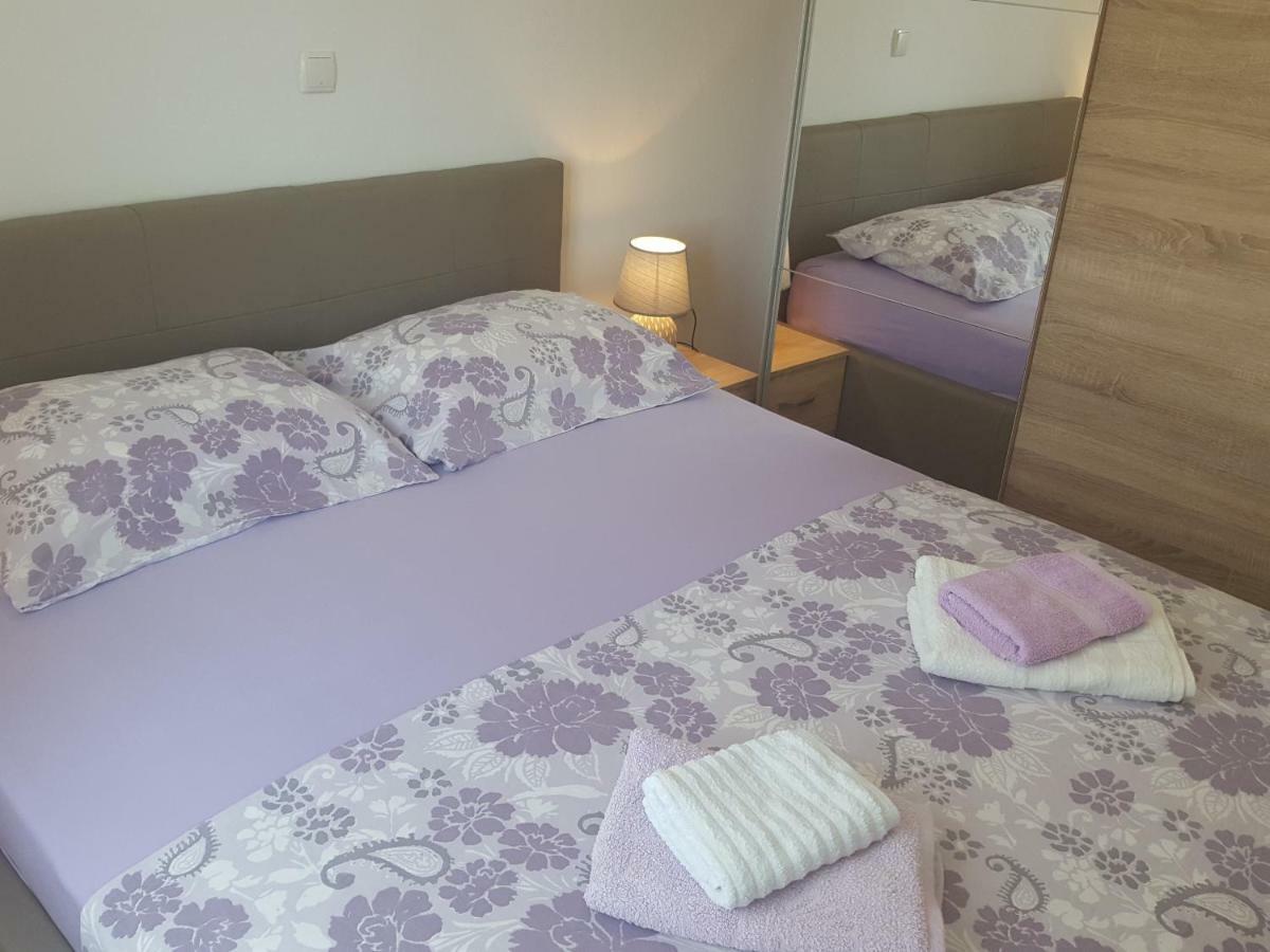 Apartmani Slavica Rab Town Ngoại thất bức ảnh