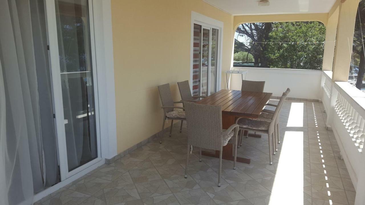 Apartmani Slavica Rab Town Ngoại thất bức ảnh
