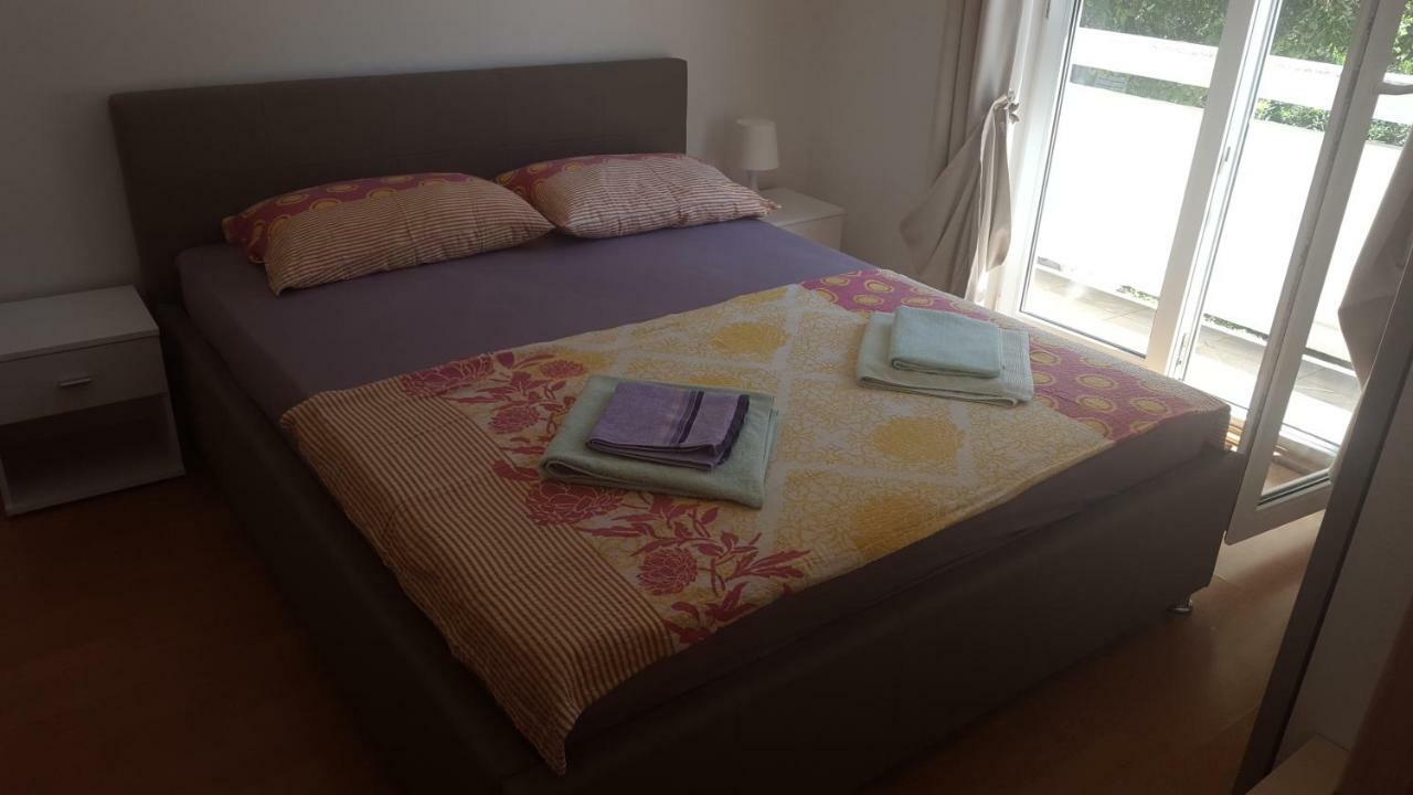Apartmani Slavica Rab Town Ngoại thất bức ảnh
