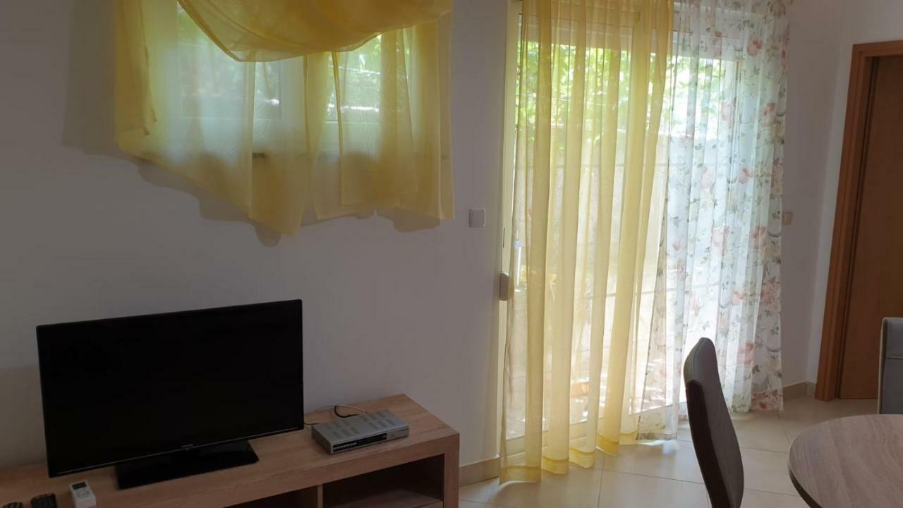Apartmani Slavica Rab Town Ngoại thất bức ảnh