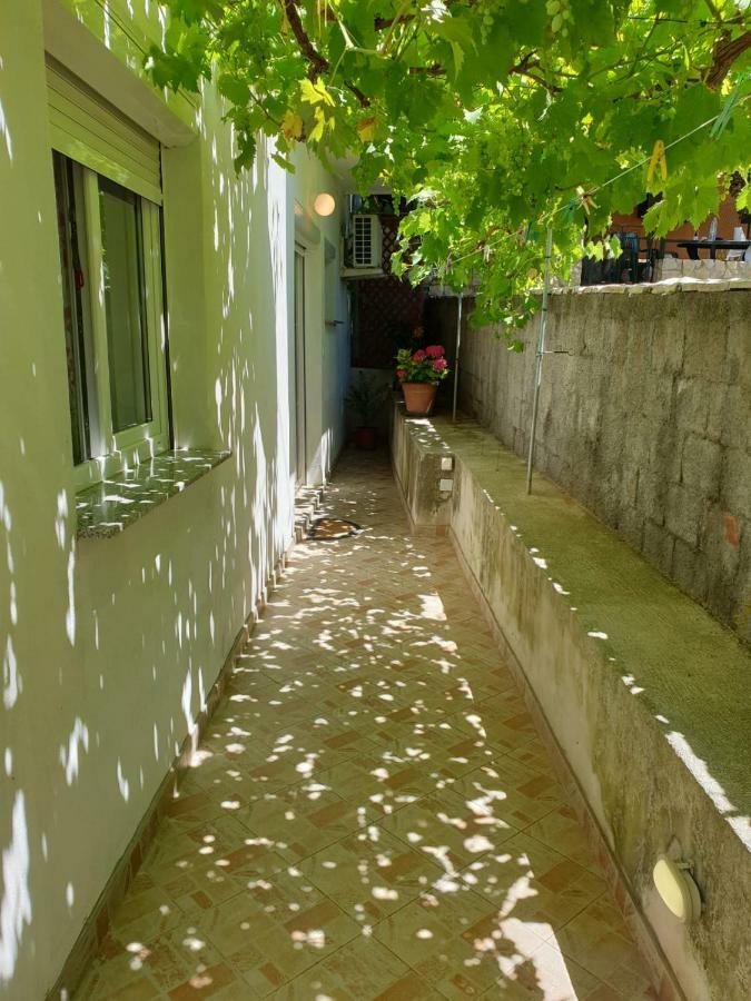 Apartmani Slavica Rab Town Ngoại thất bức ảnh